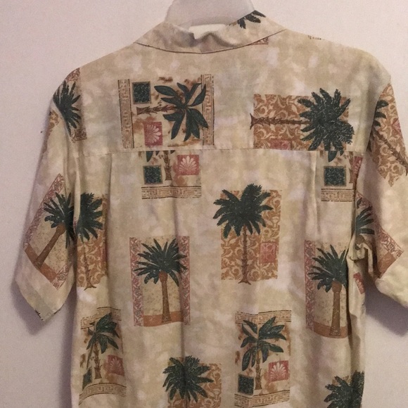 Montego Joe Hawaiian Shirt. Size L. - Picture 3 of 3